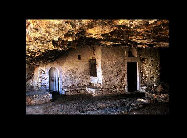 monasterys crete, μοναστήρια κρήτης, βυζαντινές μνήμες, byzantine memorys psilakis, ψιλάκης